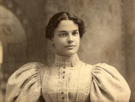 Picture Lillian B. Pike age 16